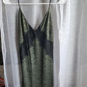 👗2 for $35👗Green and Black Slip Dress